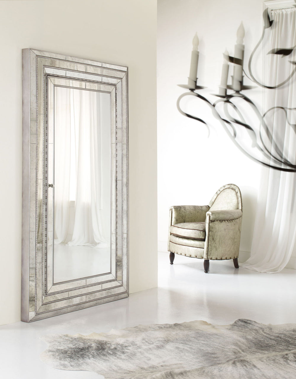 Melange - Glamour Floor Mirror With Jewelry Armoire Storage - Champagne
