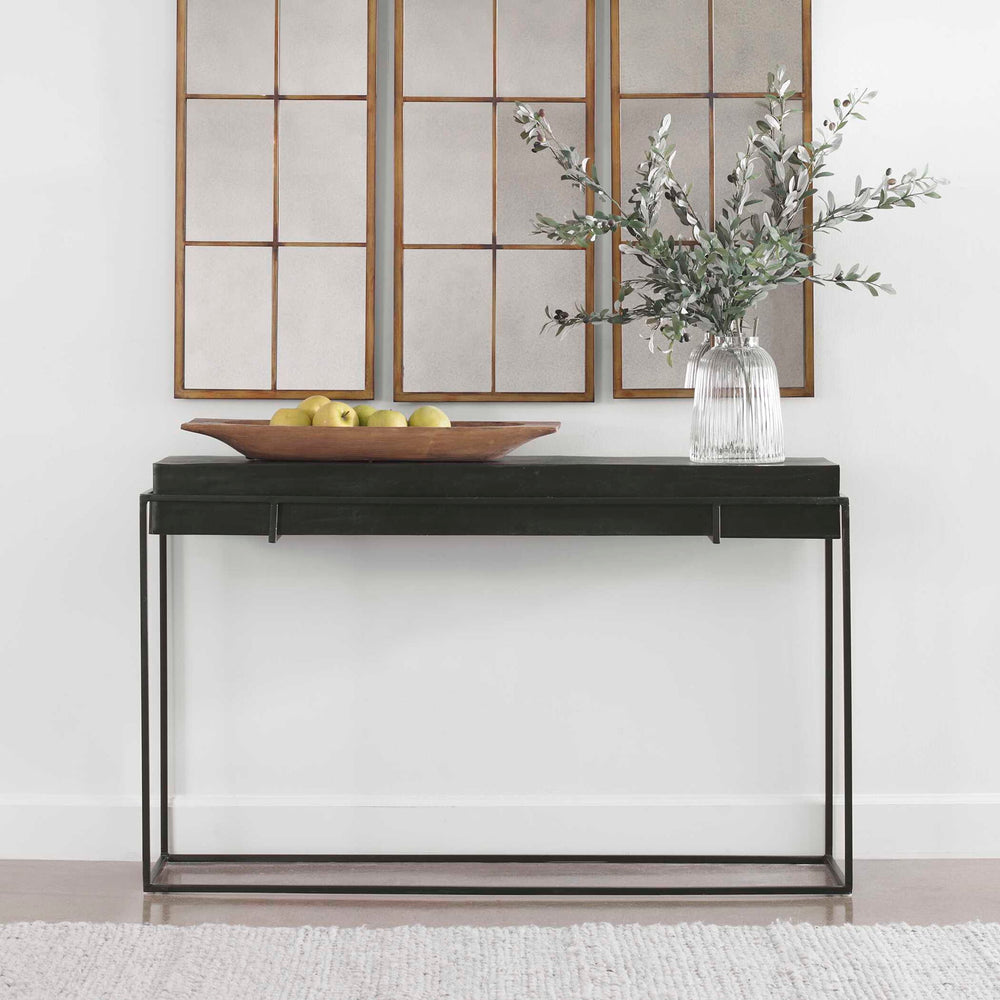 Telone - Modern Table