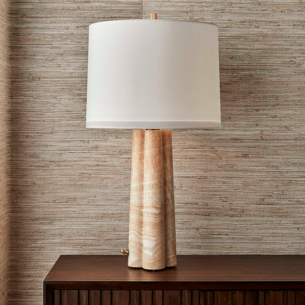 Golden Clover - Table Lamp - Beige